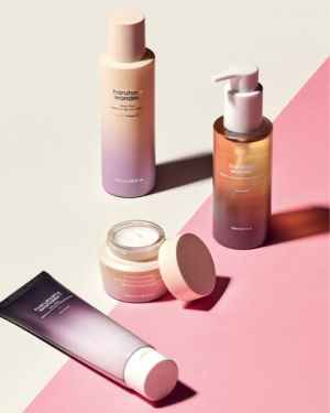 dárek k předplatnému časopisu VOGUE